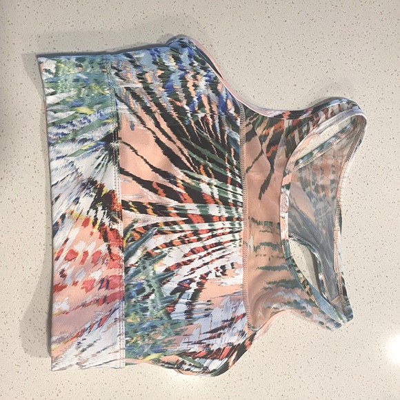 ♥️ SOLD! ♥️ Fabletics Marbella Sports Bra - Picture 2 of 7